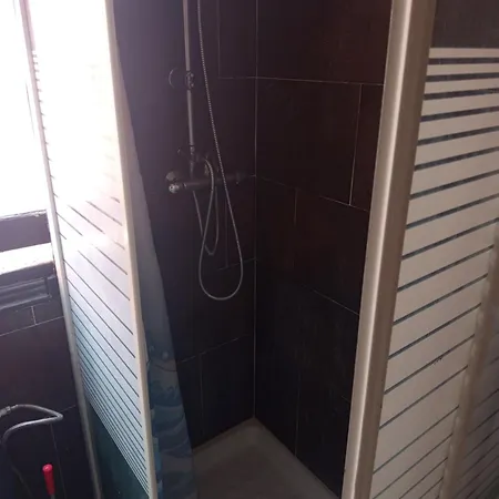 Comoda Centro Δωμάτια σε οικογενειακή κατοικία Μπιλμπάο