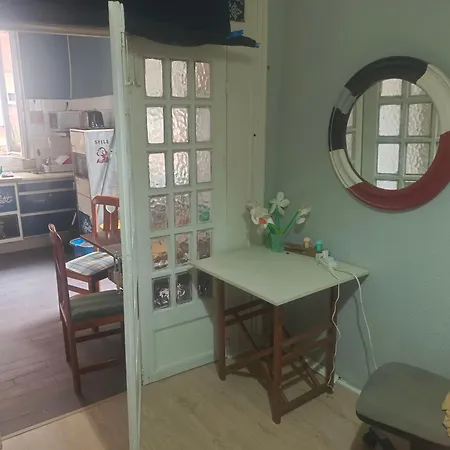 Δωμάτια σε οικογενειακή κατοικία Comoda Centro Μπιλμπάο